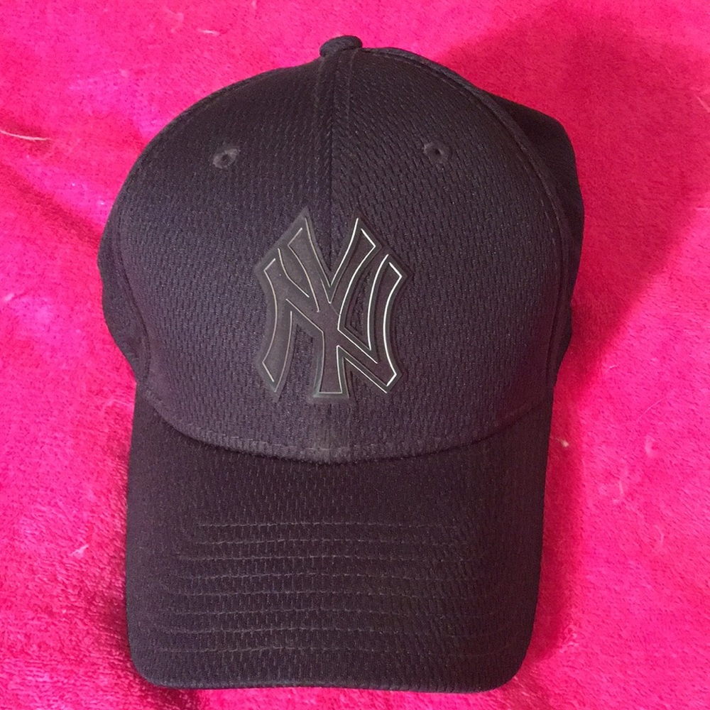 New Era Black Cap